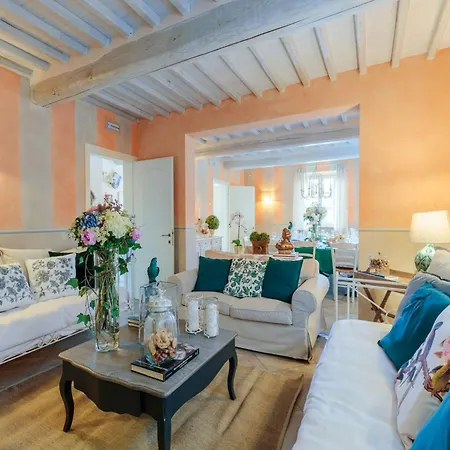 Lavish In With Terrace *