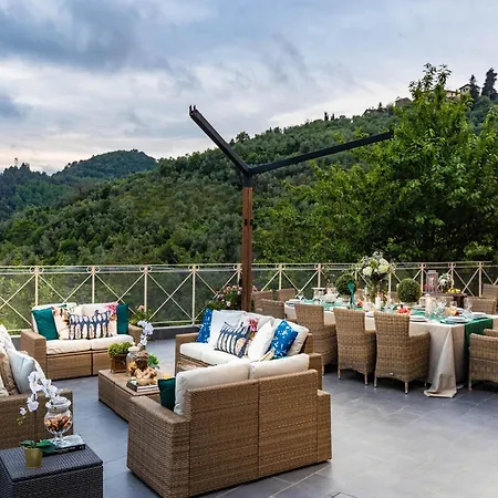 빌라 Lavish In With Terrace 카마이오레
