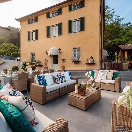 Lavish In With Terrace