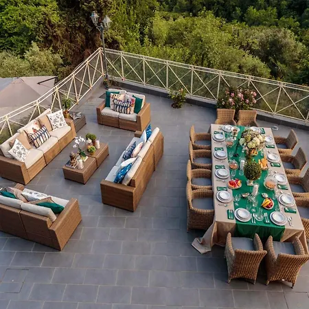 Lavish In With Terrace 빌라 *